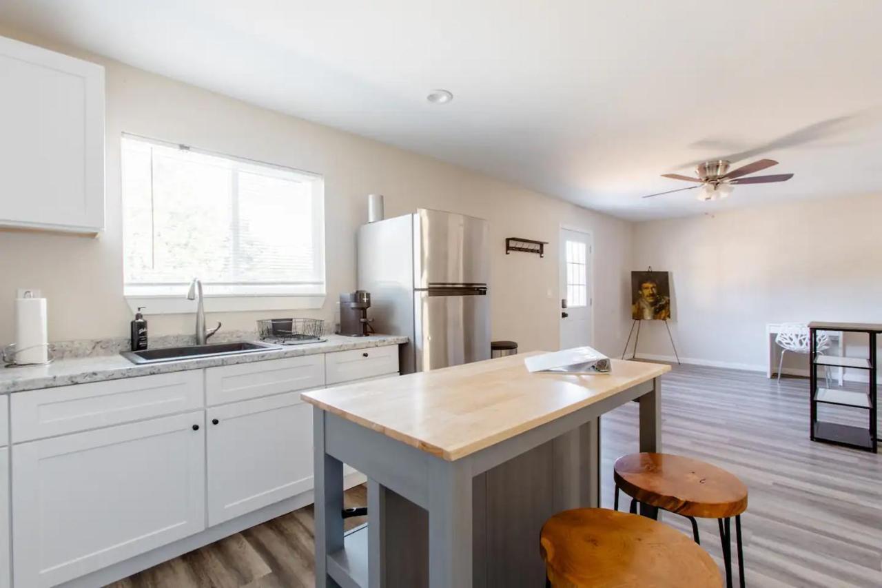 Beautiful Spacious Guest Home Roseville Exterior photo
